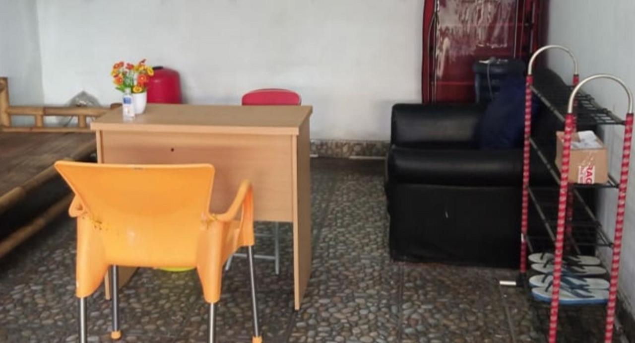 SPOT ON 90538 Wisma Dewi Syariah Jakarta Bagian luar foto