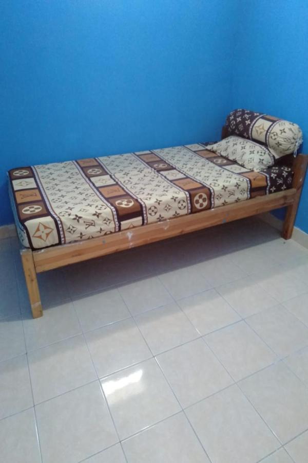 SPOT ON 90538 Wisma Dewi Syariah Jakarta Bagian luar foto